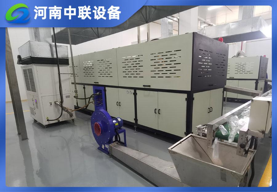 PET瓶吹瓶機(jī)